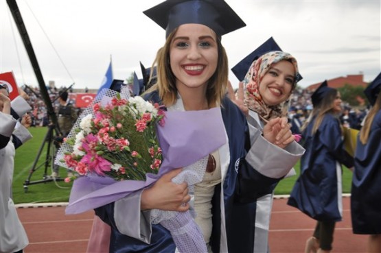 Uşak Üniversitesi 2017 mezuniyet töreni gerçekleştirildi!