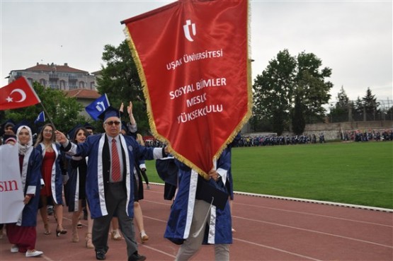 Uşak Üniversitesi 2017 mezuniyet töreni gerçekleştirildi!