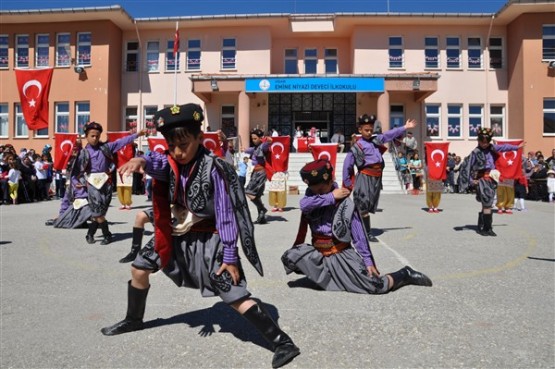 23 Nisan, Emine Niyazi Deveci İlkokulu'nda Coşku İle Kutlandı!