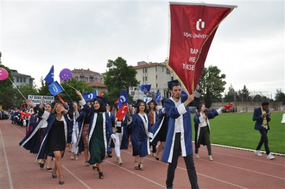 Uşak Üniversitesi 2017 mezuniyet töreni gerçekleştirildi!