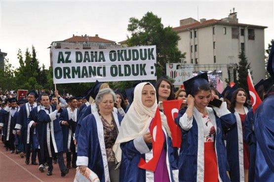 Uşak Üniversitesi 2017 mezuniyet töreni gerçekleştirildi!