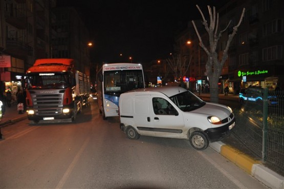 Trafik Yoğunluğu Kazaya Sebep Oldu!