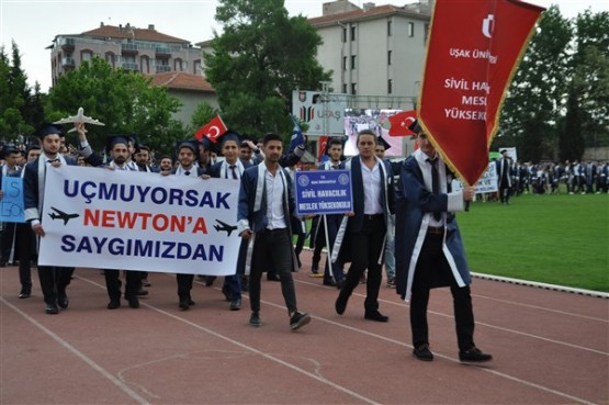 Uşak Üniversitesi 2017 mezuniyet töreni gerçekleştirildi!