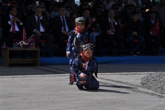 Uşak’ta 23 Nisan Ulusal Egemenlik ve Çocuk Bayramı Coşkuyla Kutlandı!