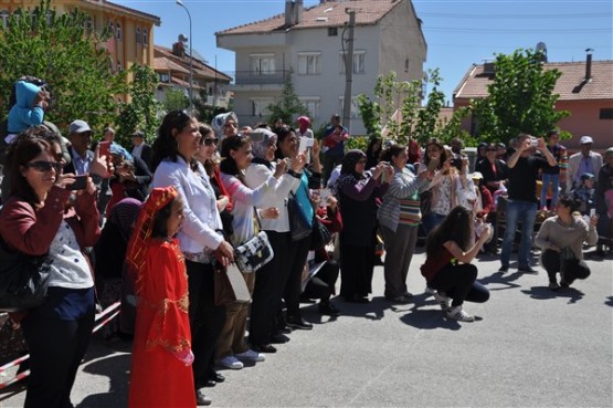 23 Nisan, Emine Niyazi Deveci İlkokulu'nda Coşku İle Kutlandı!