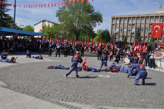 Uşak’ta 23 Nisan Ulusal Egemenlik ve Çocuk Bayramı Coşkuyla Kutlandı!