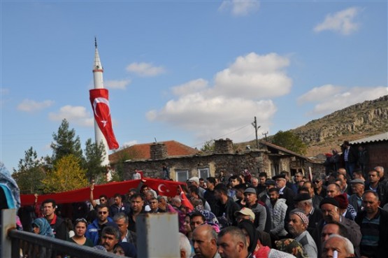 Uşak, Şehidini ebediyete uğurladı!