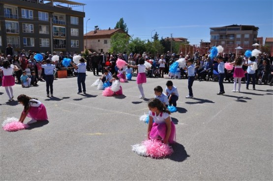 23 Nisan, Emine Niyazi Deveci İlkokulu'nda Coşku İle Kutlandı!