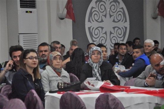 Ülkü Ocakları Genel Başkanları Uşak'tan, Tekiye değil Türkiye olarak yaşamak için HAYIR diyoruz diye haykırdı