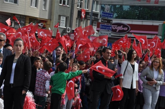 Uşak’ta 23 Nisan Ulusal Egemenlik ve Çocuk Bayramı Coşkuyla Kutlandı!