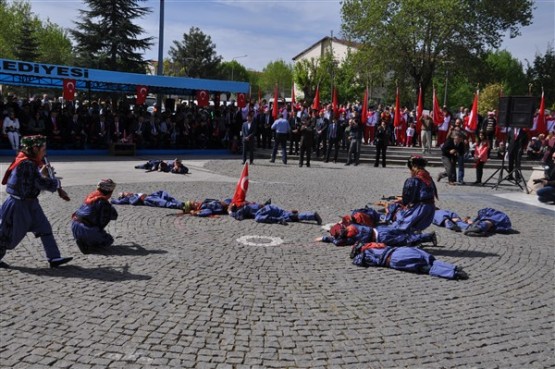 Uşak’ta 23 Nisan Ulusal Egemenlik ve Çocuk Bayramı Coşkuyla Kutlandı!