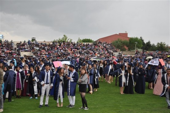 Uşak Üniversitesi 2017 mezuniyet töreni gerçekleştirildi!