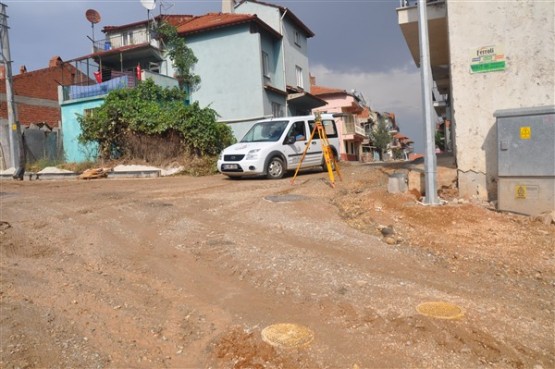 Belediye Başkanı gülücükler saçadursun; şehir resmen dökülüyor!