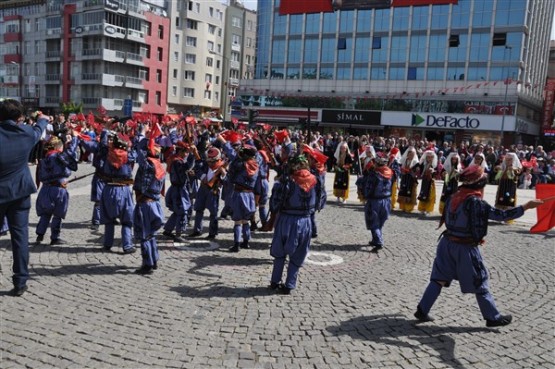 Uşak’ta 23 Nisan Ulusal Egemenlik ve Çocuk Bayramı Coşkuyla Kutlandı!