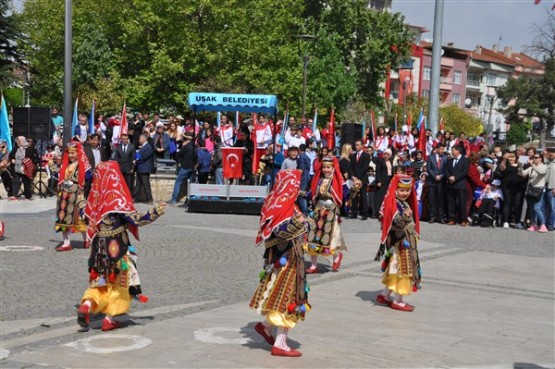 Uşak’ta 23 Nisan Ulusal Egemenlik ve Çocuk Bayramı Coşkuyla Kutlandı!