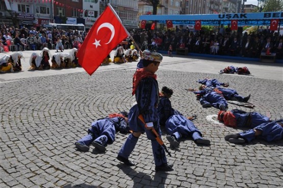 Uşak’ta 23 Nisan Ulusal Egemenlik ve Çocuk Bayramı Coşkuyla Kutlandı!