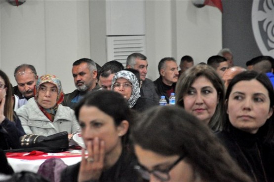 Ülkü Ocakları Genel Başkanları Uşak'tan, Tekiye değil Türkiye olarak yaşamak için HAYIR diyoruz diye haykırdı