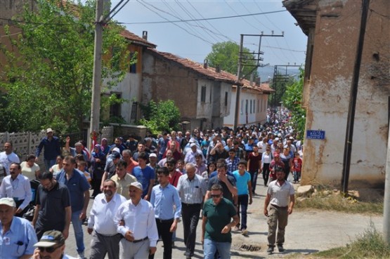 Uşak şehidini ebediyete uğurladı