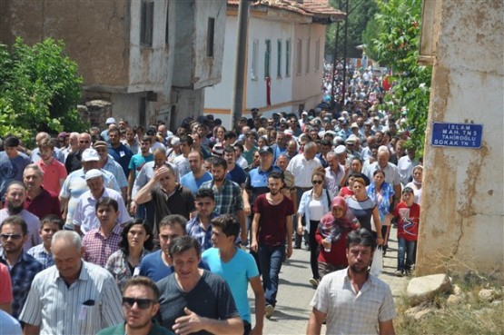 Uşak şehidini ebediyete uğurladı