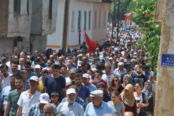 Uşak şehidini ebediyete uğurladı