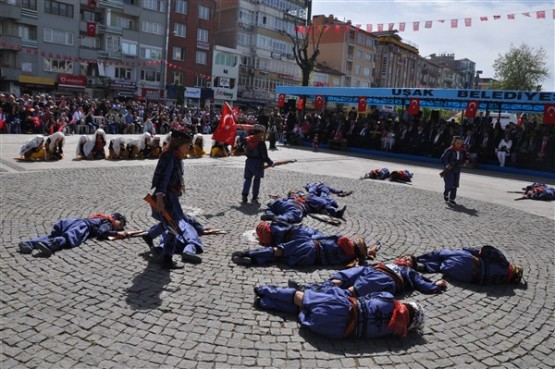 Uşak’ta 23 Nisan Ulusal Egemenlik ve Çocuk Bayramı Coşkuyla Kutlandı!