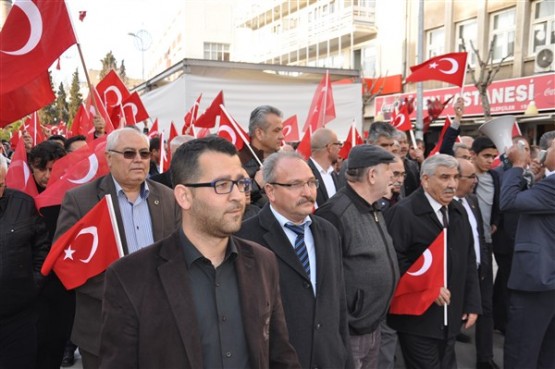 Uşak'ta Çanakkale Şehitleri Böyle Hep Birlikte Omuz Omuza Anıldı