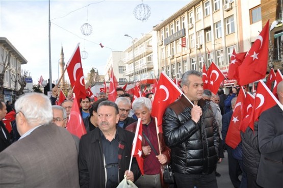 Uşak'ta Çanakkale Şehitleri Böyle Hep Birlikte Omuz Omuza Anıldı