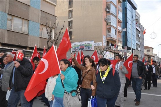 Uşak'ta Çanakkale Şehitleri Böyle Hep Birlikte Omuz Omuza Anıldı