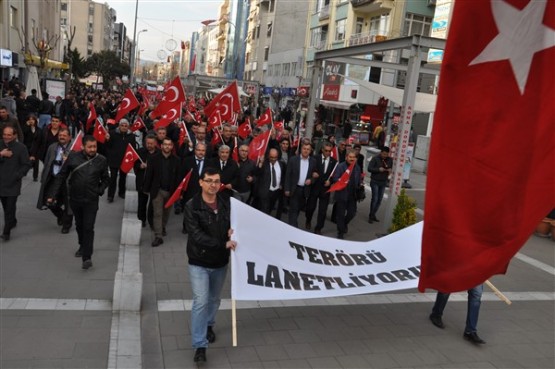 Uşak'ta Çanakkale Şehitleri Böyle Hep Birlikte Omuz Omuza Anıldı