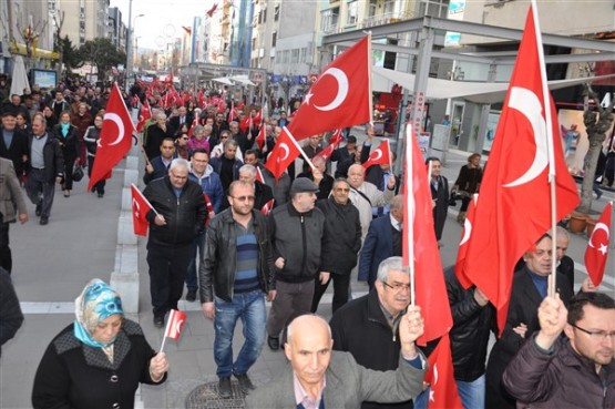 Uşak'ta Çanakkale Şehitleri Böyle Hep Birlikte Omuz Omuza Anıldı