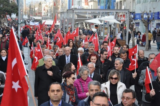 Uşak'ta Çanakkale Şehitleri Böyle Hep Birlikte Omuz Omuza Anıldı