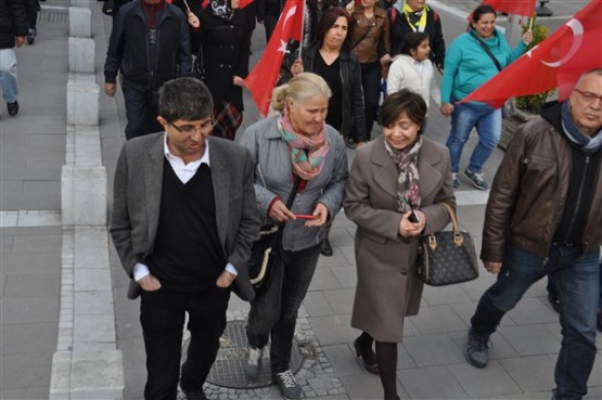 Uşak'ta Çanakkale Şehitleri Böyle Hep Birlikte Omuz Omuza Anıldı