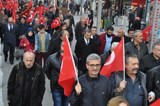 Uşak'ta Çanakkale Şehitleri Böyle Hep Birlikte Omuz Omuza Anıldı