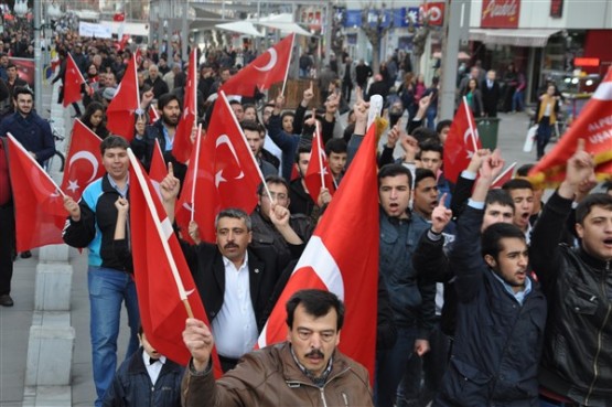 Uşak'ta Çanakkale Şehitleri Böyle Hep Birlikte Omuz Omuza Anıldı