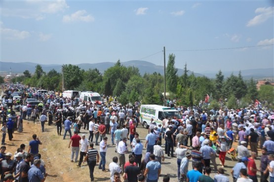 Uşak şehidini ebediyete uğurladı