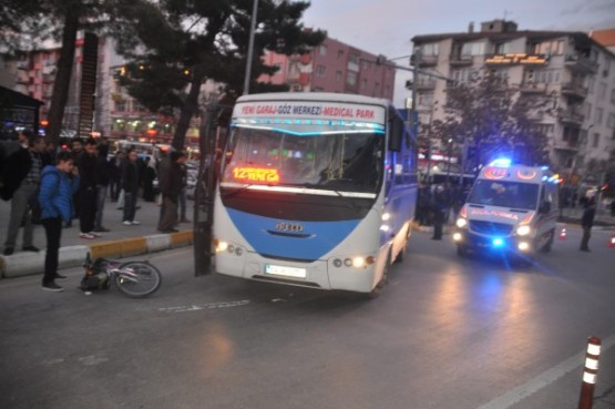 Yolcu Midibüsünün Çarptığı Yaşlı Adam Hayatını Kaybetti!