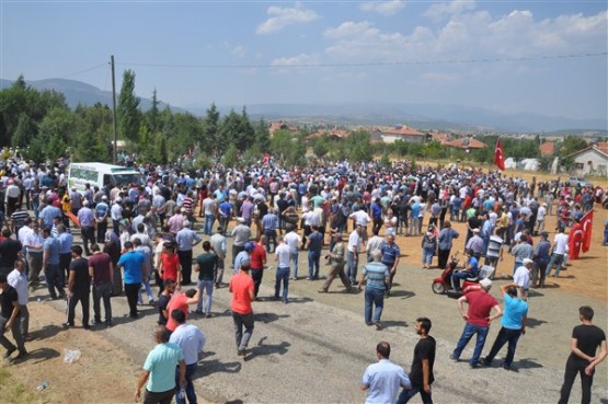 Uşak şehidini ebediyete uğurladı