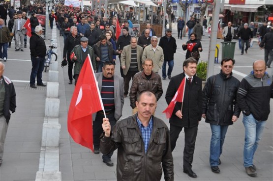 Uşak'ta Çanakkale Şehitleri Böyle Hep Birlikte Omuz Omuza Anıldı