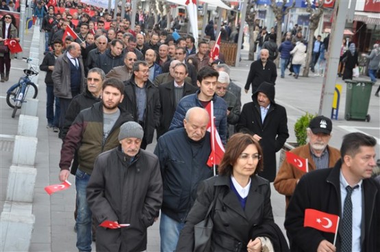 Uşak'ta Çanakkale Şehitleri Böyle Hep Birlikte Omuz Omuza Anıldı