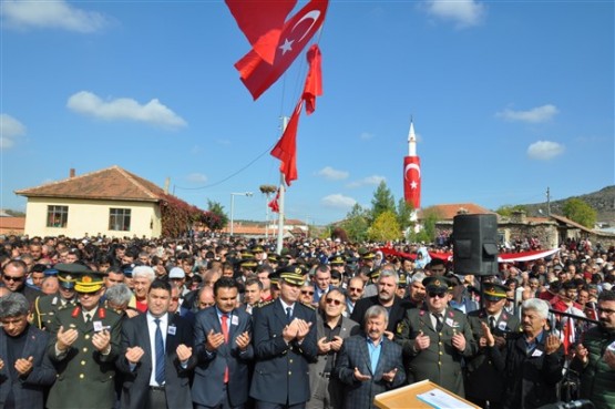 Uşak, Şehidini ebediyete uğurladı!