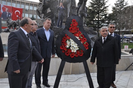 Uşak'ta Çanakkale Şehitleri Böyle Hep Birlikte Omuz Omuza Anıldı