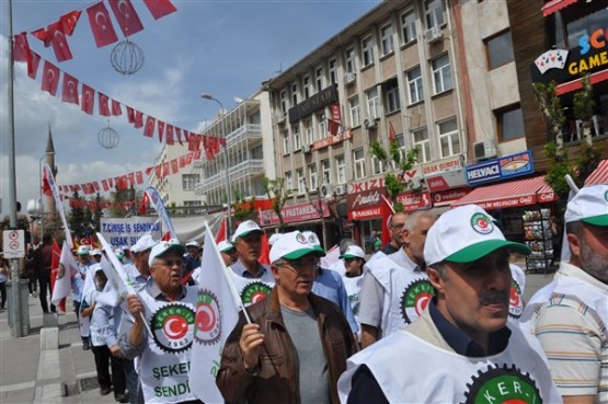 1 Mayıs İşçi Bayramı Uşak'ta Kutlandı!