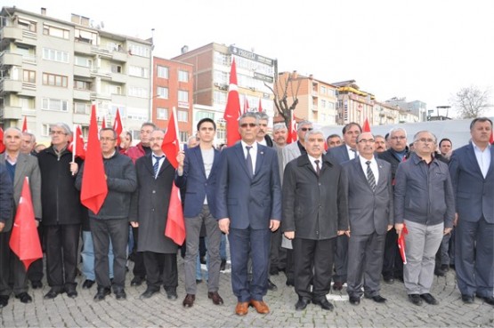 Uşak'ta Çanakkale Şehitleri Böyle Hep Birlikte Omuz Omuza Anıldı