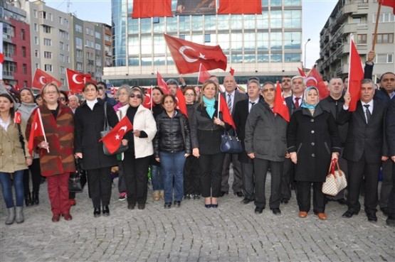 Uşak'ta Çanakkale Şehitleri Böyle Hep Birlikte Omuz Omuza Anıldı