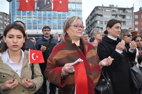 Uşak'ta Çanakkale Şehitleri Böyle Hep Birlikte Omuz Omuza Anıldı