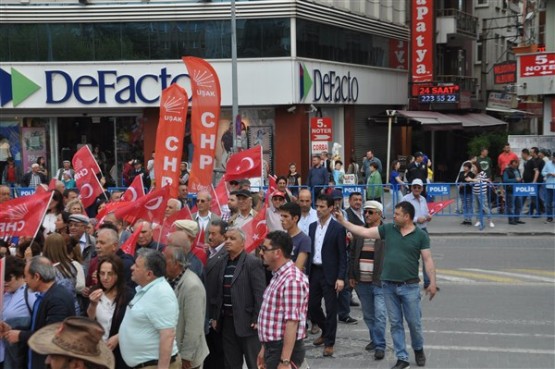 1 Mayıs İşçi Bayramı Uşak'ta Kutlandı!