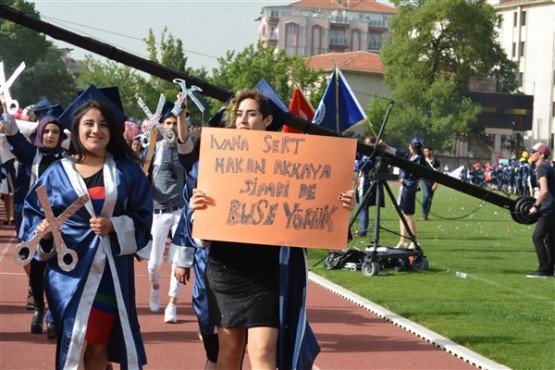 Uşak Üniversitesi 2016 Mezuniyet Kep Atma Töreni