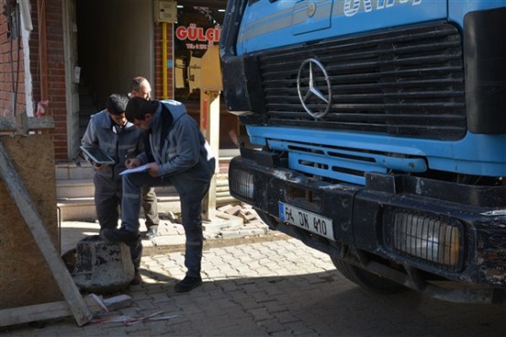 Patlama Olabilir Uyarılarına Aldırış Etmeden Beton Atmaya Devam Ettiler!