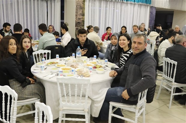 Uşak Elektrik Teknisyenleri Esnaf Odası Üyeleri İftar Yemeğinde Buluştu