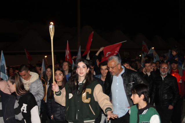 Uşak Halkı 19 Mayıs'ı Fener Alayı İle, Marşlar Eşliğinde Kutladı!